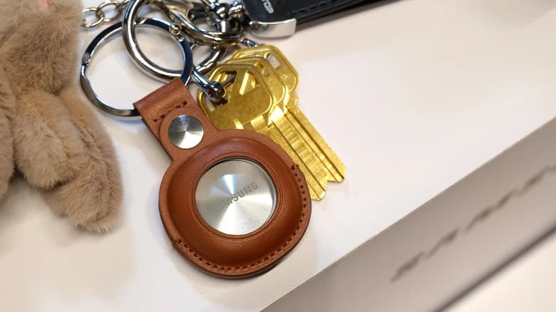 Galaxy SmartTag3 geldi: Köpeğinizin uyku ve hareketini ölçebiliyor